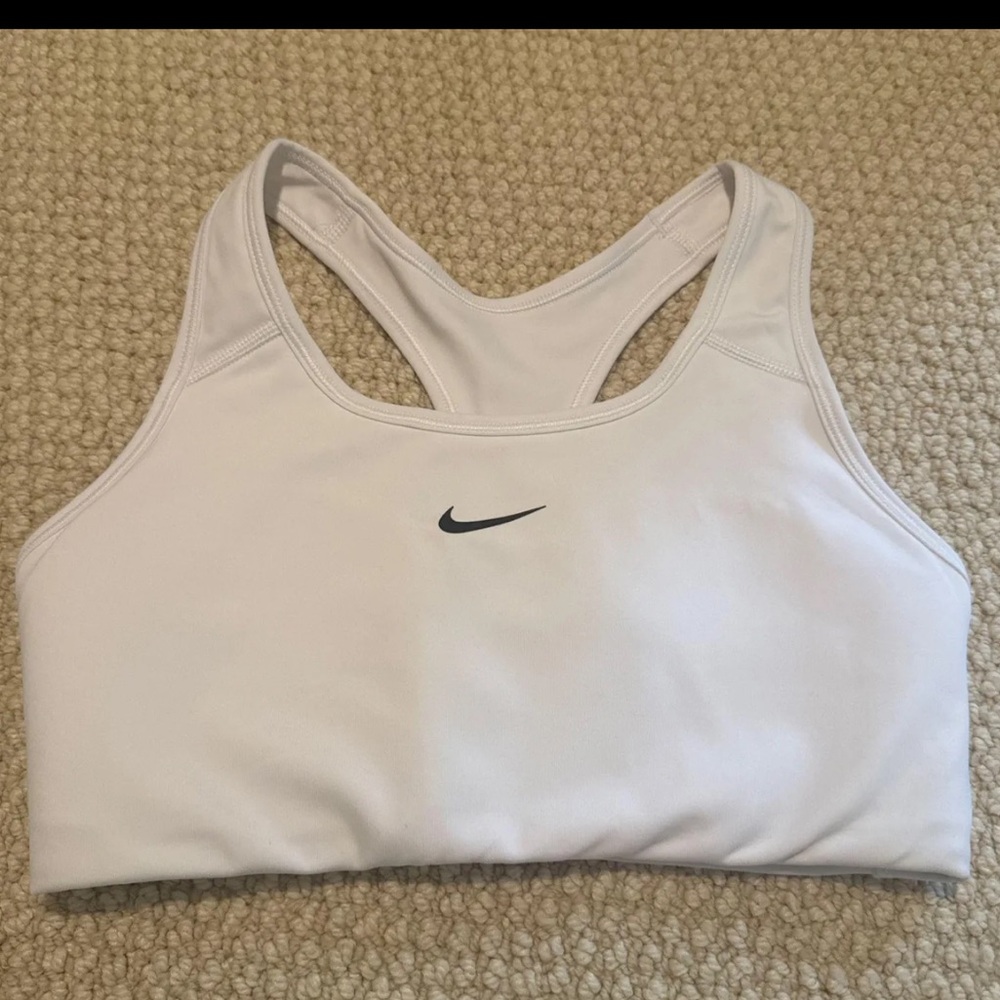 white nike sports bra